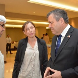 29-30 May 2015 marked the visit in Emirates of the Polish Minister of Economy, Janusz Piechociński. His interpreter, for the duration of the visit, was Weronika Tomaszewska-Collins, who participated in many meetings with government and business leaders.