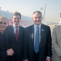 Polish Deputy Prime Minister and Minister of Economy, Waldemar Pawlak, came to the United Arab Emirates on 16-18 January 2012 to attend the World Future Energy Summit.